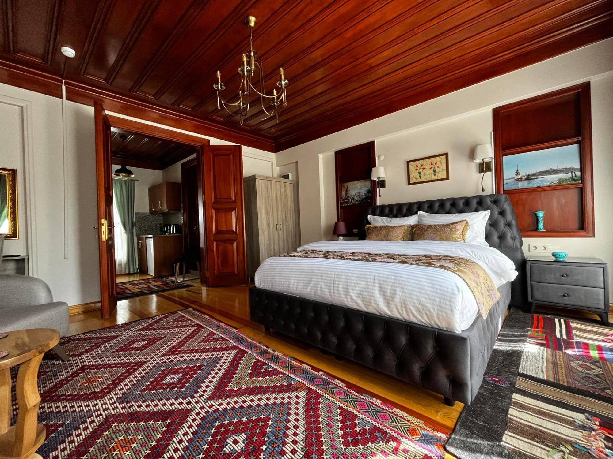 Lily Mansion İstanbul